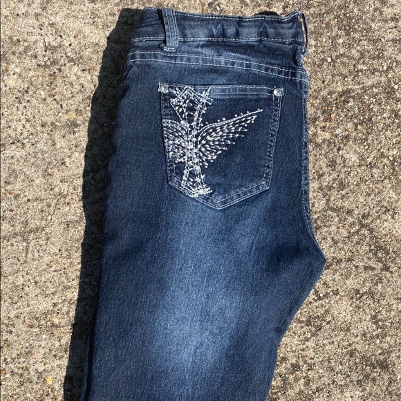 Give Me 5ive Jeans - Picture 3 of 3